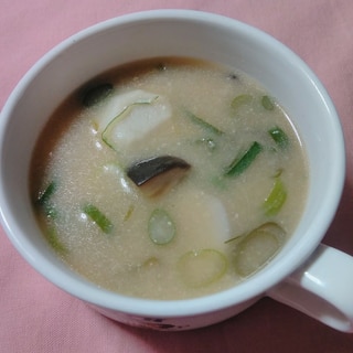 里芋と茄子と葱の味噌汁